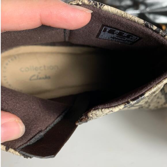 Collections by Clarks Heeled Booties Linvale Judith Taupe Womens 7.5 M Neutral - Picture 8 of 9